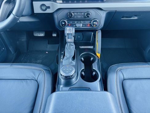 Used 2021 Ford Bronco Badlands image 24