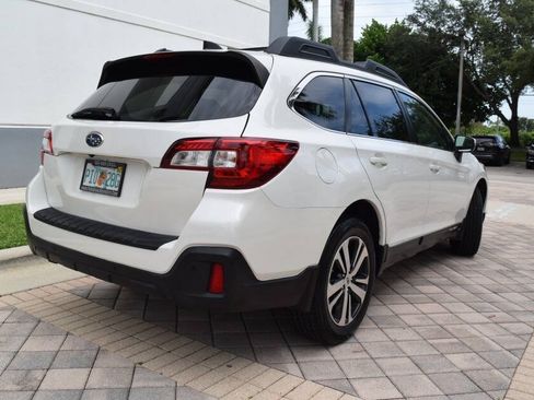 Used 2018 Subaru Outback 2.5i Limited AWD/4WD image 6