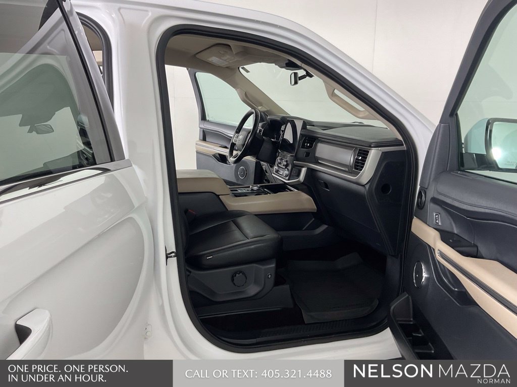Used 2022 Ford Expedition XLT RWD image 14