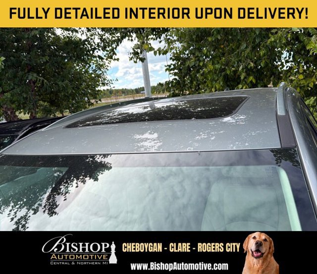 Used 2023 Buick Enclave Essence w/ Experience Buick Package AWD/4WD image 3