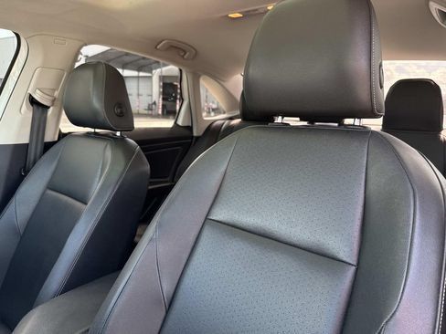 Used 2019 Volkswagen Jetta SEL FWD image 25