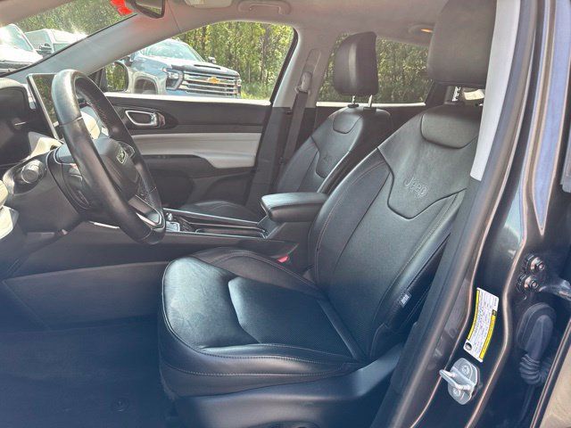 Used 2022 Jeep Compass Limited AWD/4WD image 17