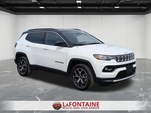 Used 2025 Jeep Compass Limited AWD/4WD image 7