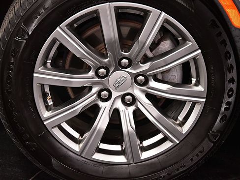 Used 2023 Cadillac XT4 Sport w/ Sun And Sound Package AWD/4WD image 10