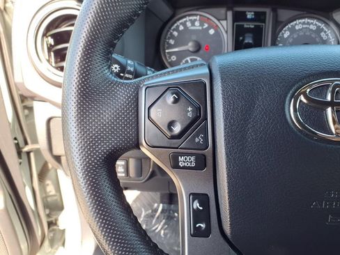 Used 2023 Toyota Tacoma TRD Off-Road w/ Advanced Technology Package image 16