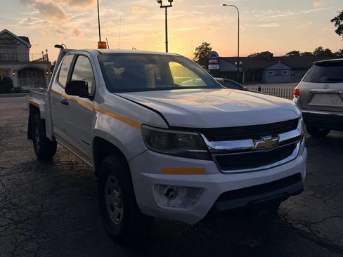 Used 2017 Chevrolet Colorado W/T w/ WT Convenience Package AWD/4WD image 3