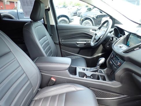 Used 2019 Ford Escape SEL FWD image 9
