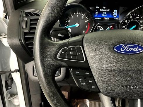 Used 2019 Ford Escape SEL image 18