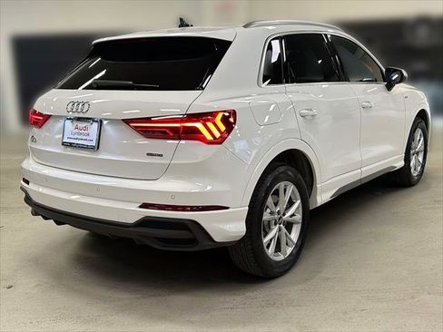 Used 2025 Audi Q3 2.0T Premium w/ Convenience Package image 4