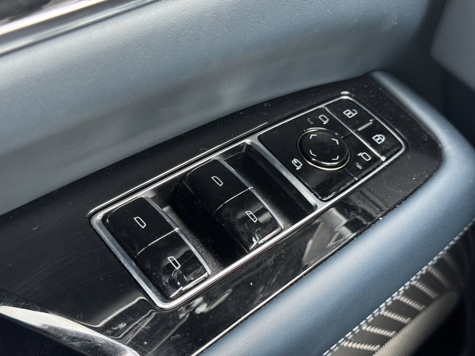 New 2025 Cadillac Escalade IQ Sport 2 AWD/4WD image 33
