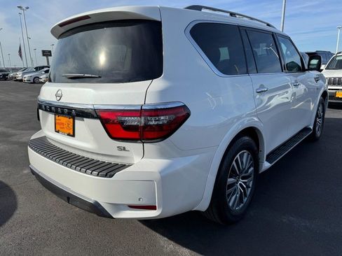 Used 2022 Nissan Armada SL image 2