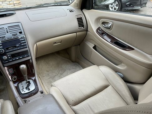 Used 2003 Nissan Maxima GLE image 16