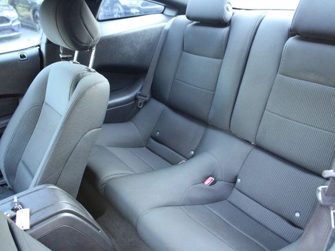 Used 2014 Ford Mustang Coupe RWD image 21