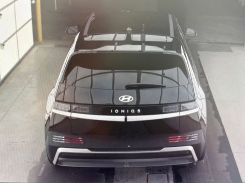 Used 2026 Hyundai Ioniq 5 SEL image 14
