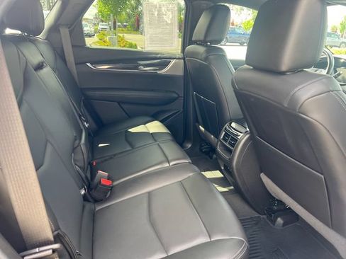 Used 2022 Cadillac XT5 Premium Luxury w/ Technology Package AWD/4WD image 20
