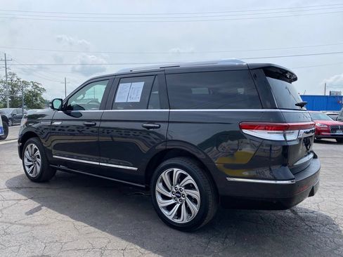 Used 2023 Lincoln Navigator Reserve w/ Equipment Group 201A AWD/4WD image 7
