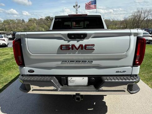 New 2026 GMC Sierra 1500 SLT w/ SLT Premium Plus Package AWD/4WD image 8