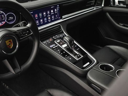 Used 2022 Porsche Panamera 4S image 38