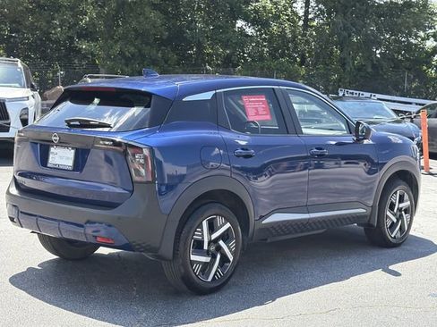 Certified 2025 Nissan Kicks SV FWD image 6