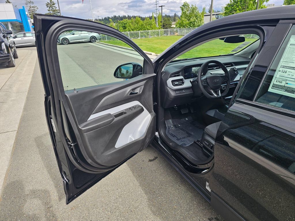New 2027 Chevrolet Bolt LT w/ Comfort Package FWD image 10