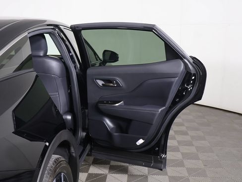 Used 2025 Toyota Crown AWD/4WD image 21