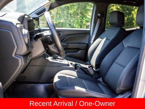 Used 2023 Chevrolet Colorado W/T RWD image 11