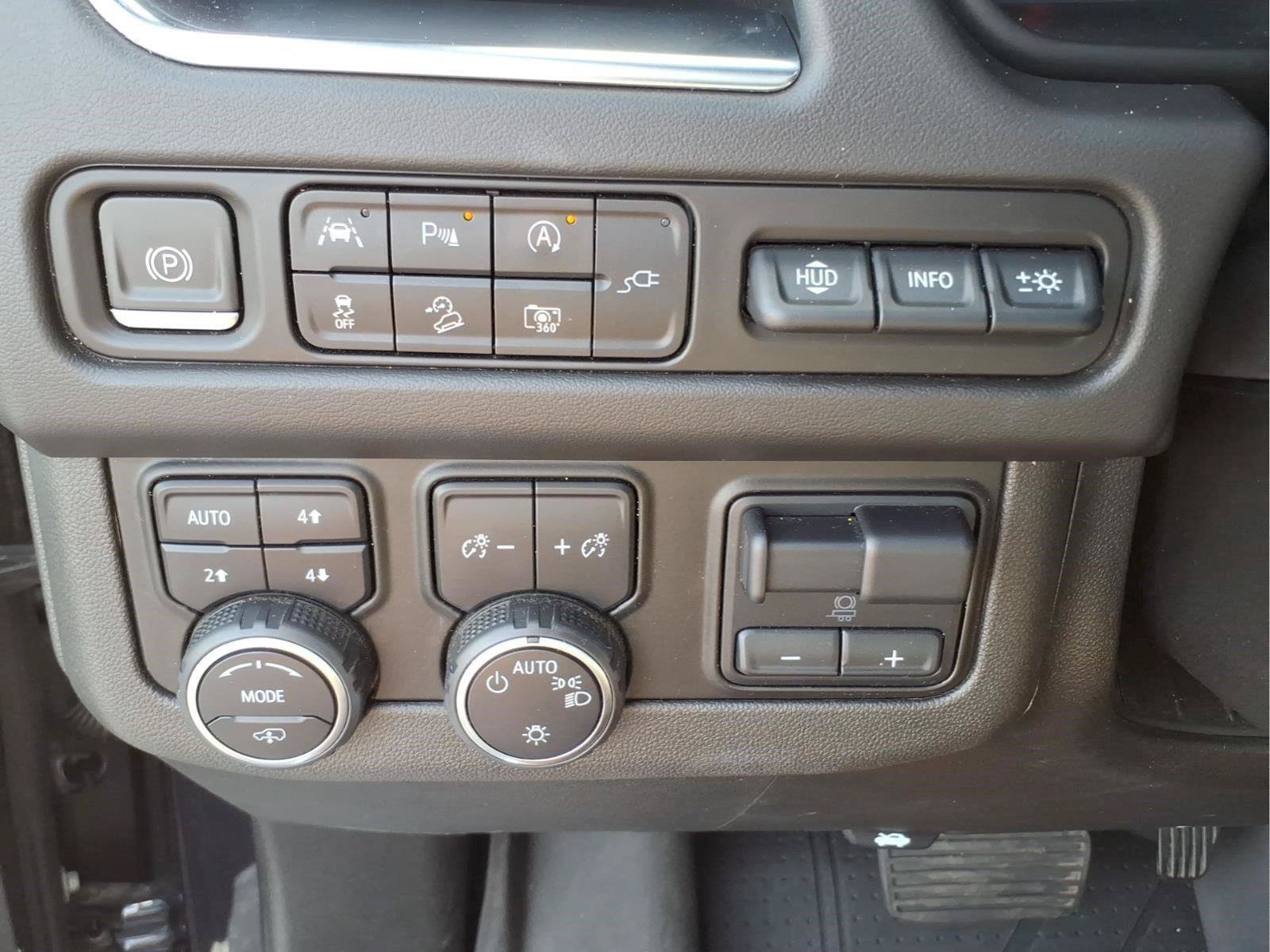 Used 2022 Chevrolet Tahoe High Country AWD/4WD image 20