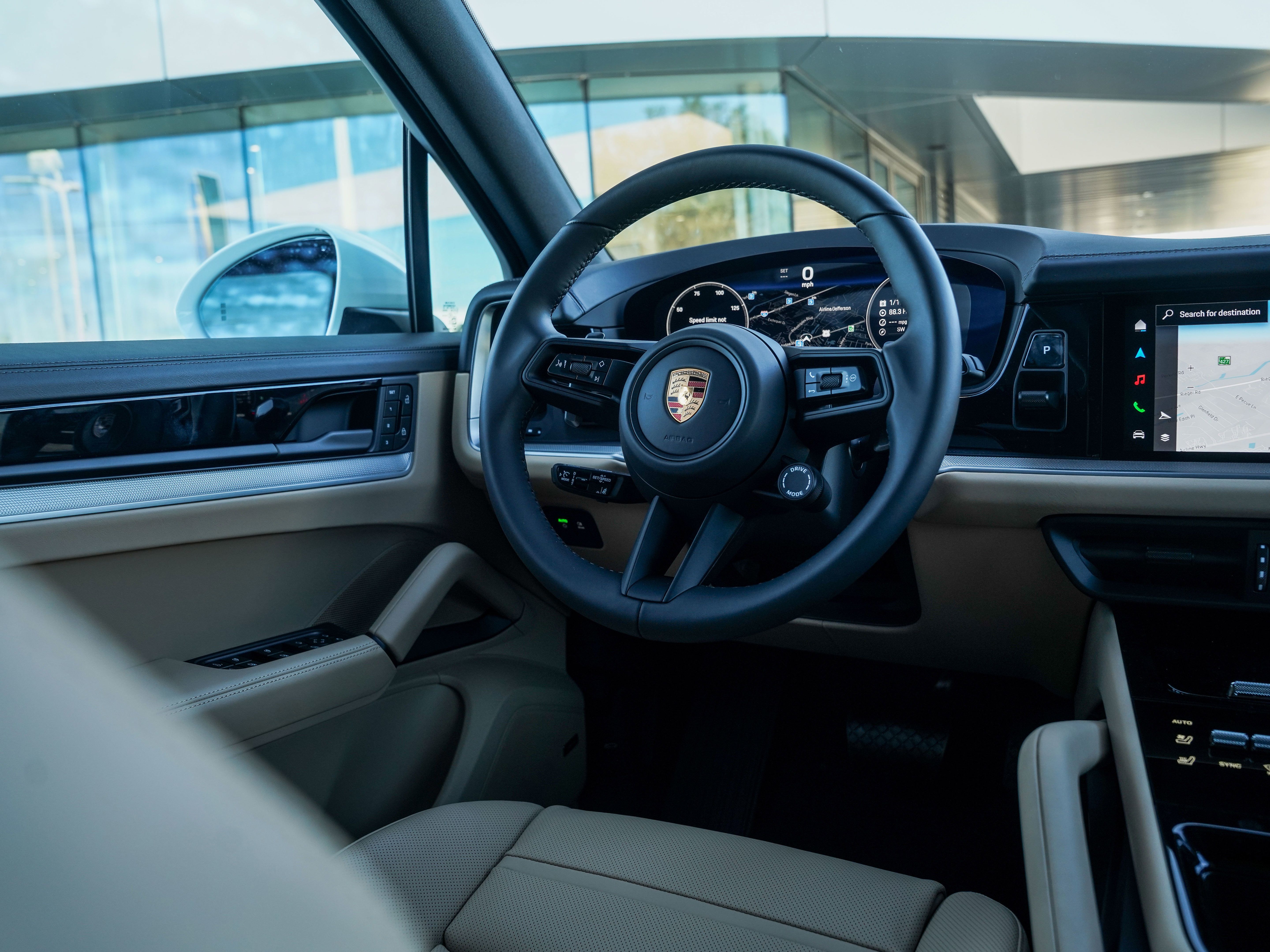 Certified 2026 Porsche Cayenne AWD/4WD image 24