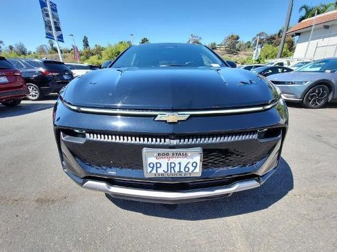 Used 2024 Chevrolet Equinox EV LT w/ LPO, Active Package FWD image 3