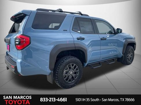 New 2026 Toyota 4Runner SR5 AWD/4WD image 5