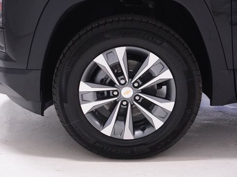 New 2026 Chevrolet Equinox LT AWD/4WD image 11