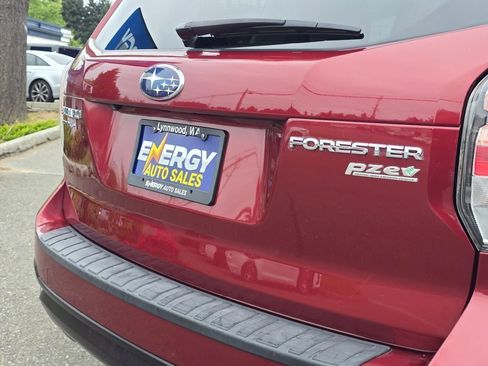 Used 2017 Subaru Forester 2.5i Premium AWD/4WD image 13