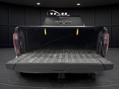 Used 2024 GMC Sierra 2500 AT4 w/ AT4 Premium Plus Package image 14