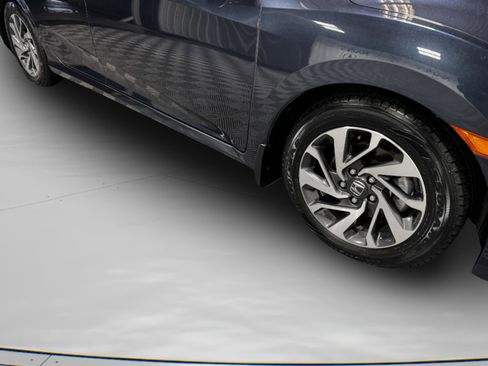 Used 2017 Honda Civic EX image 17
