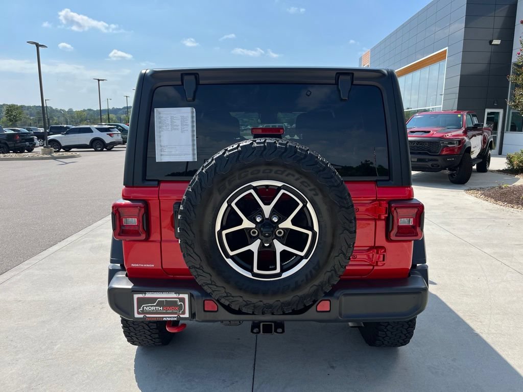 Used 2025 Jeep Wrangler Unlimited Rubicon AWD/4WD image 19