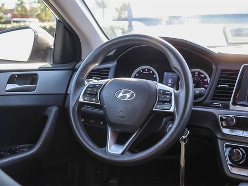 Used 2019 Hyundai Sonata SE w/ Cargo Package image 14