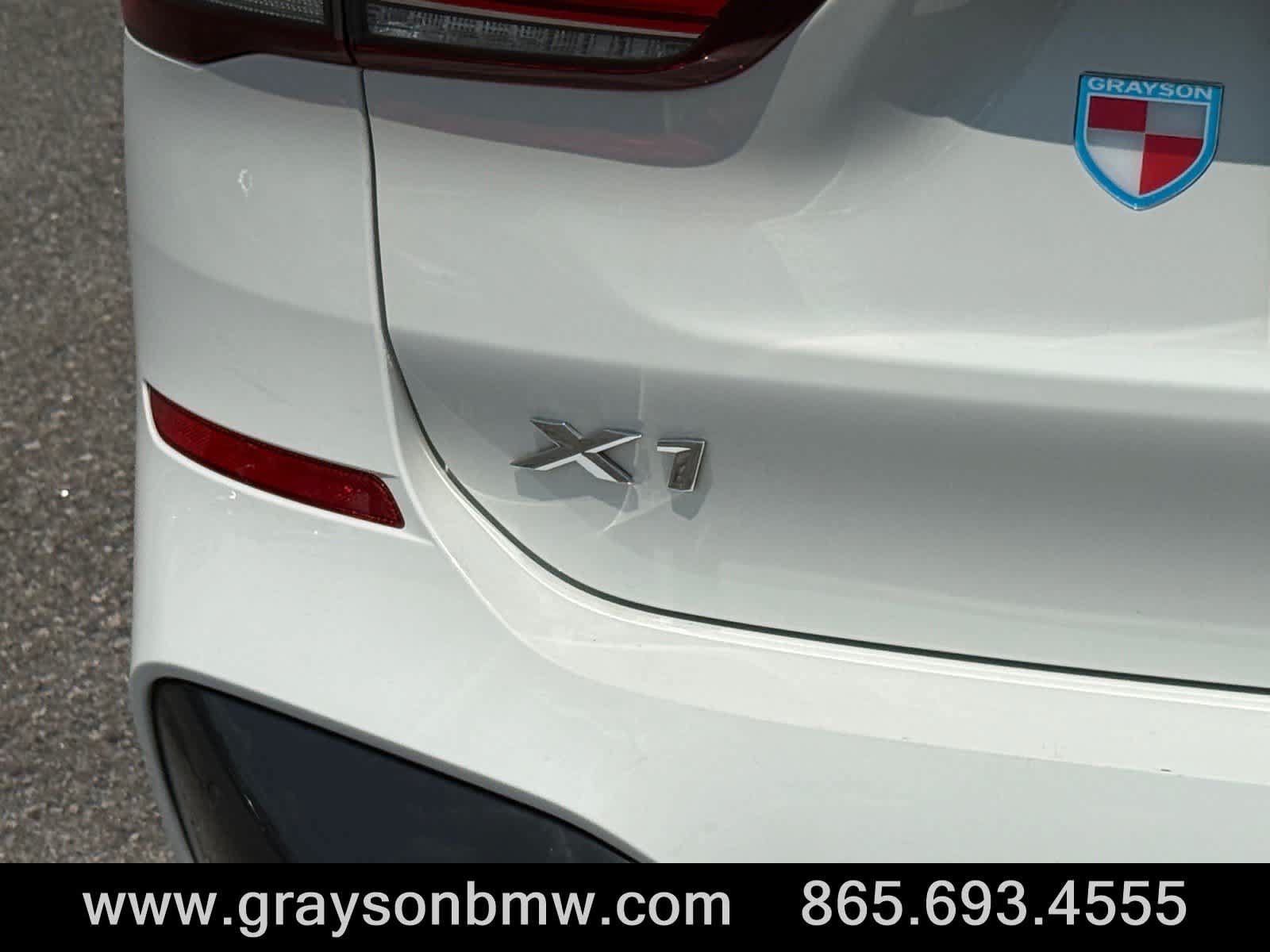 Used 2021 BMW X1 xDrive28i AWD/4WD image 10