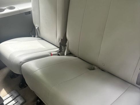 Used 2014 Toyota Sienna LE FWD image 31