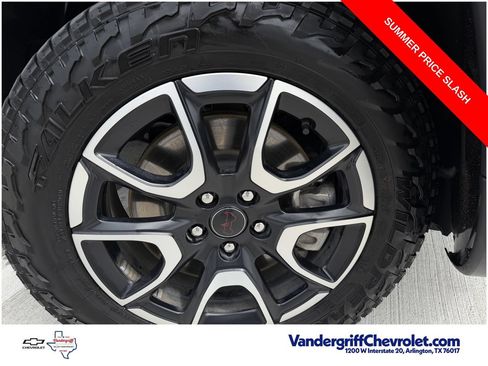 Used 2025 Jeep Compass Trailhawk AWD/4WD image 9