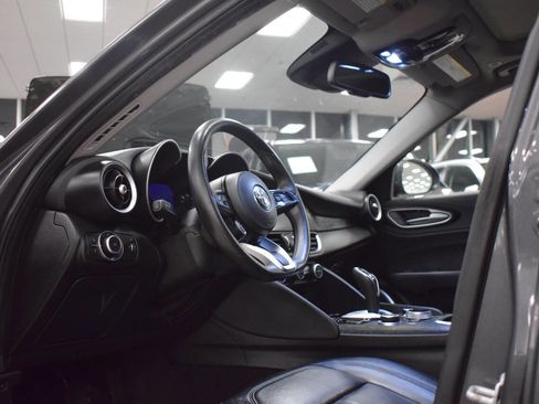 Used 2021 Alfa Romeo Giulia Sprint w/ Nero Edizione image 29