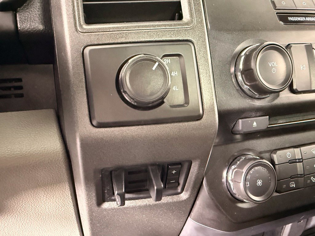 Used 2018 Ford F350 XL w/ Power Equipment Group AWD/4WD image 23