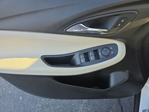 Certified 2023 Buick Encore GX Select w/ Safety Package II AWD/4WD image 13