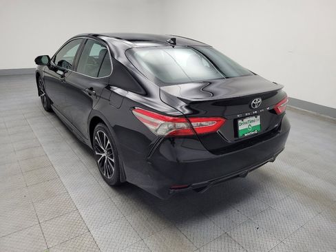 Used 2019 Toyota Camry SE image 5