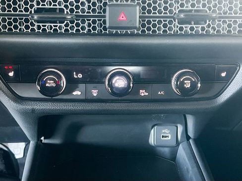 Used 2024 Honda HR-V Sport image 22