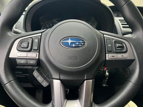Used 2017 Subaru Forester 2.5i Premium image 23
