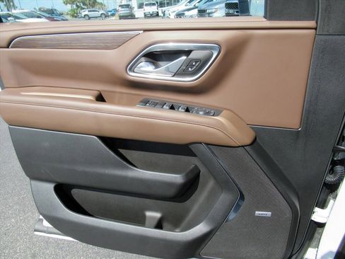 Certified 2024 Chevrolet Tahoe High Country w/ Advanced Technology Package image 20