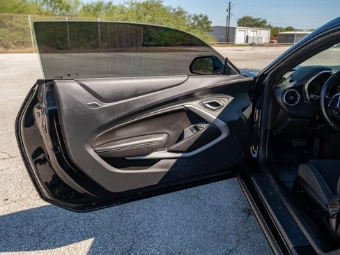 Used 2023 Chevrolet Camaro LT w/ RS Package image 10