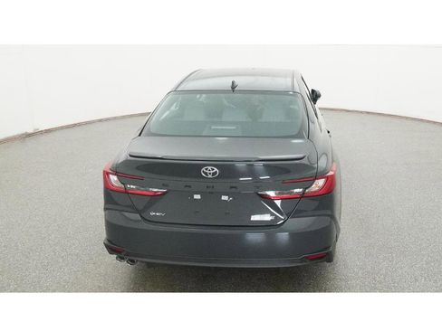 New 2026 Toyota Camry SE image 7