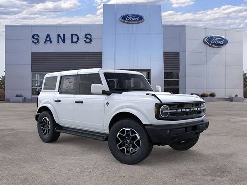 New 2026 Ford Bronco Outer Banks AWD/4WD image 7
