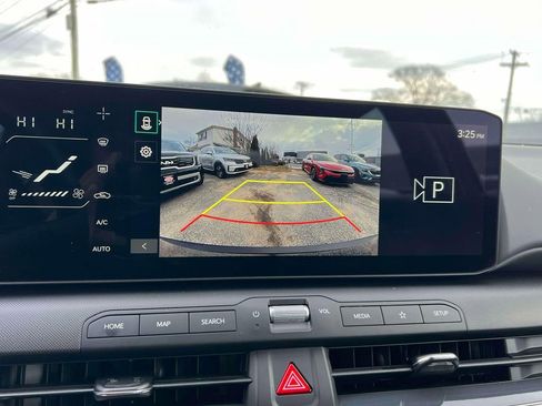 Used 2025 Kia K4 EX image 26